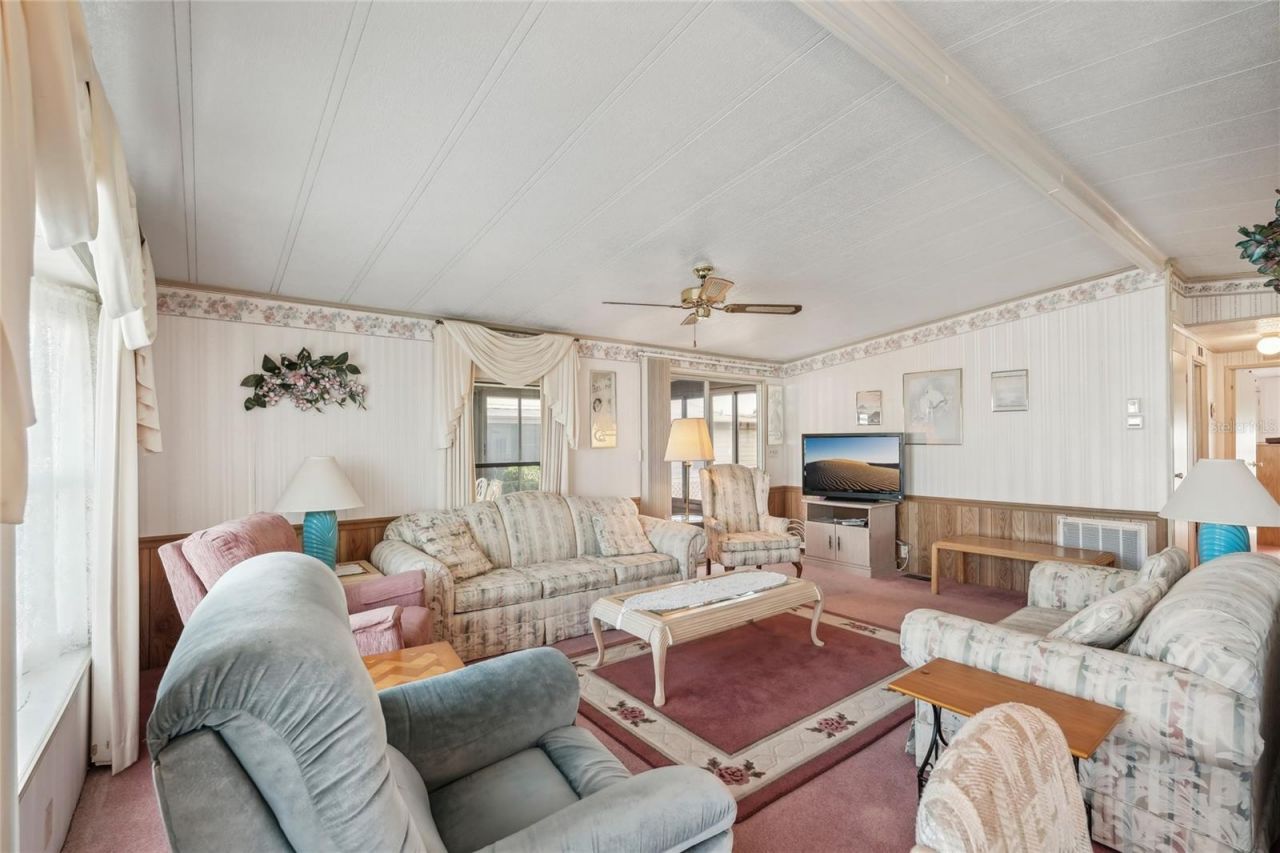 8906 31st Avenue E, Palmetto, FL 34221 Photo