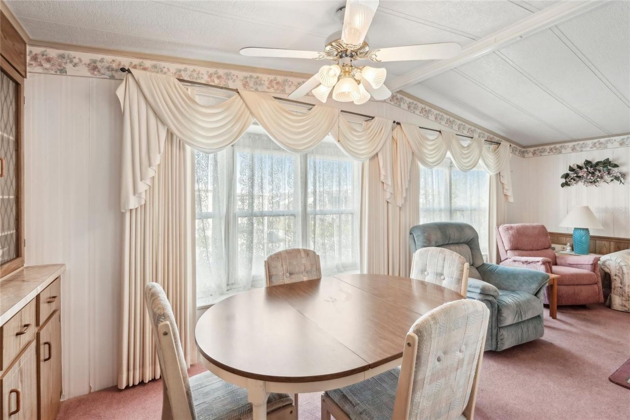 8906 31st Avenue E, Palmetto, FL 34221 Photo