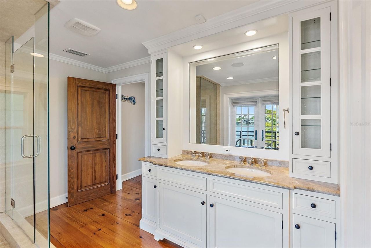 2320 Coffee Pot Boulevard Ne, Saint Petersburg, FL 33704 Photo