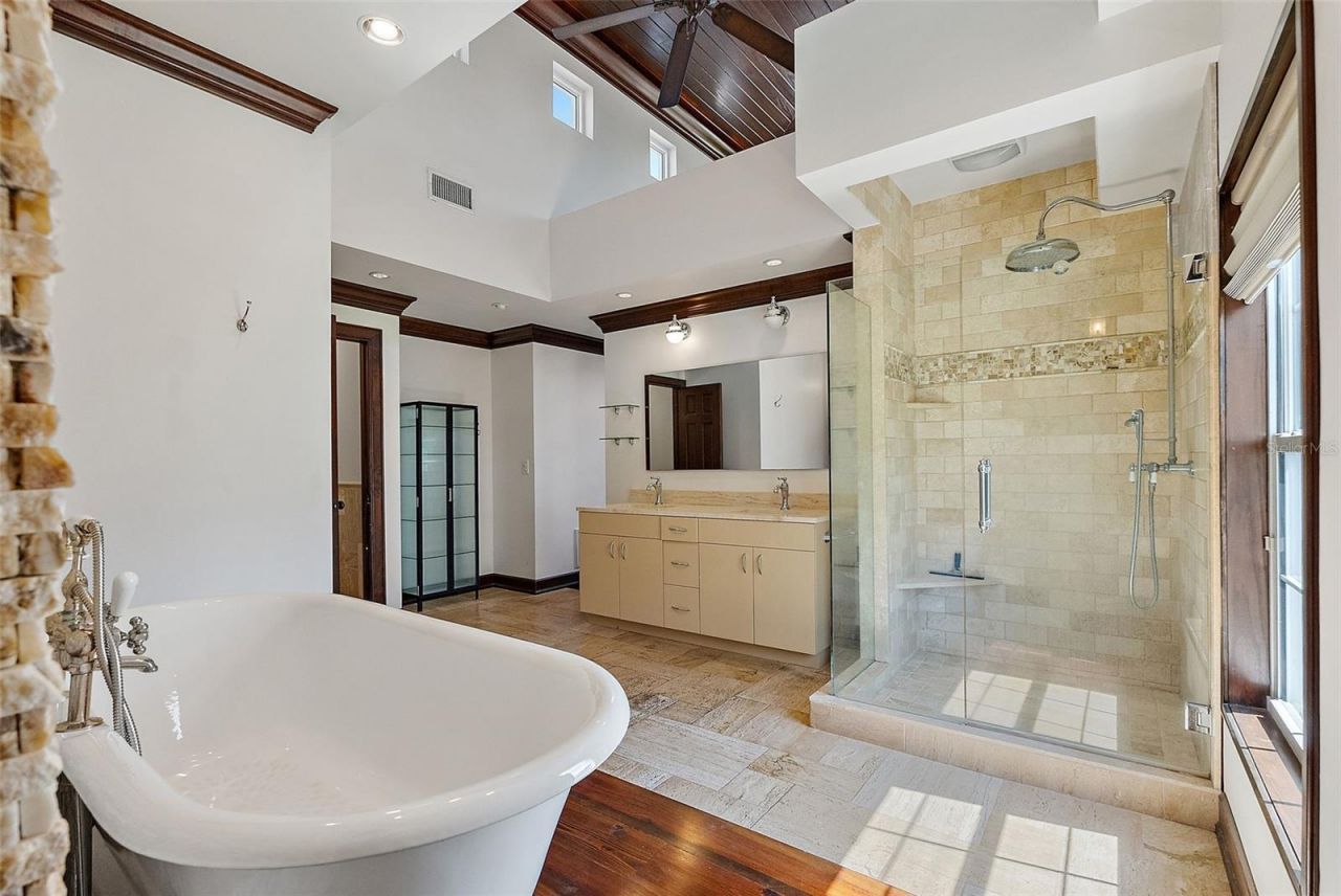 2320 Coffee Pot Boulevard Ne, Saint Petersburg, FL 33704 Photo