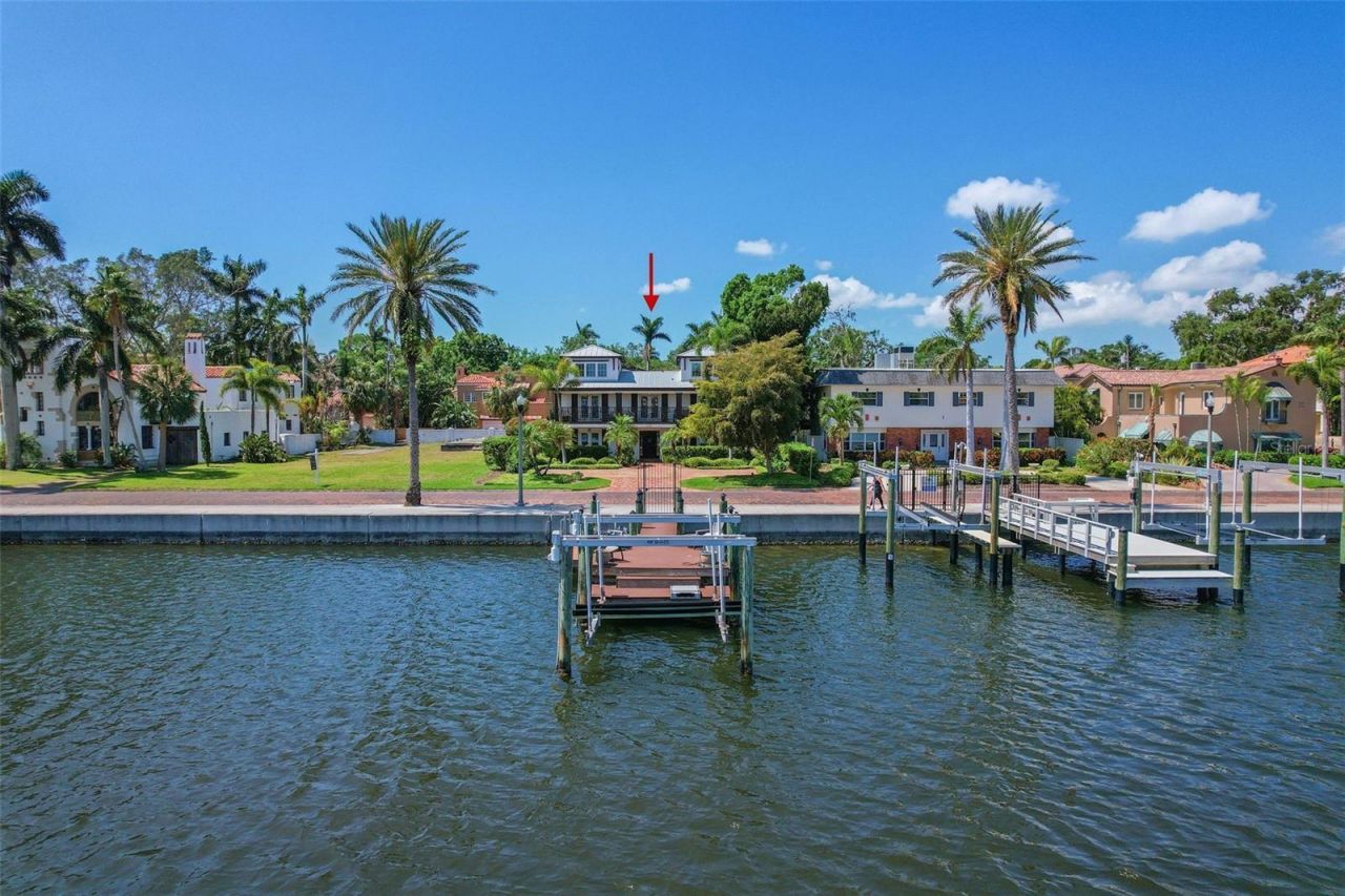 2320 Coffee Pot Boulevard Ne, Saint Petersburg, FL 33704 Photo