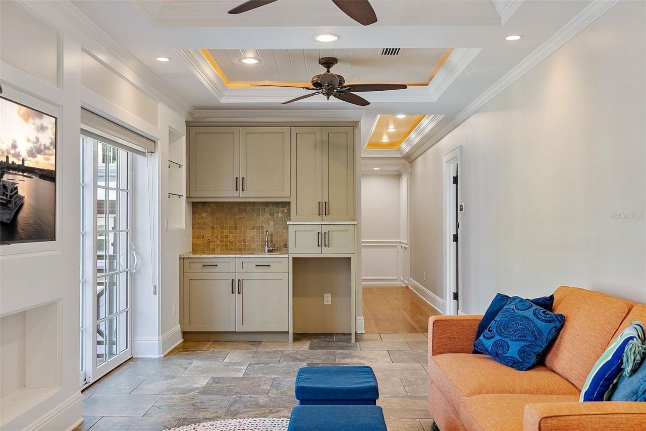 2320 Coffee Pot Boulevard Ne, Saint Petersburg, FL 33704 Photo