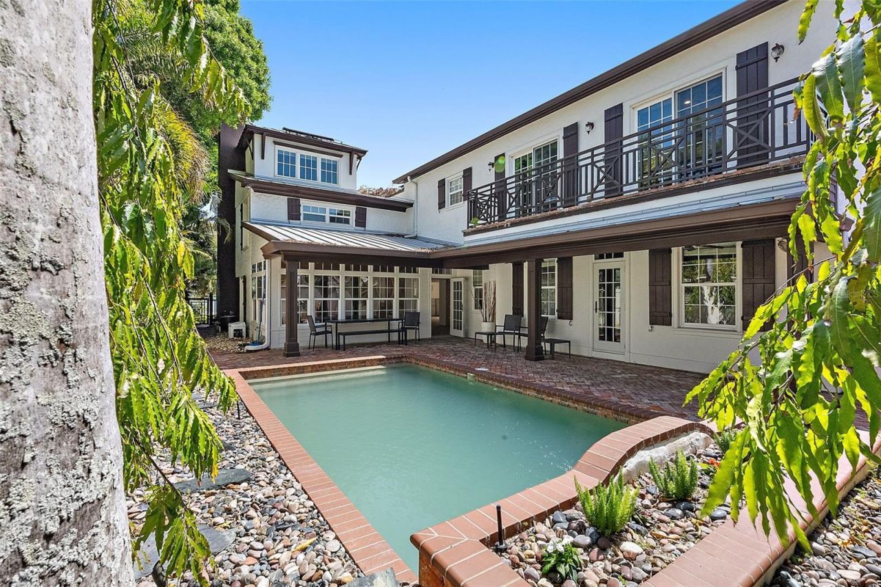 2320 Coffee Pot Boulevard Ne, Saint Petersburg, FL 33704 Photo