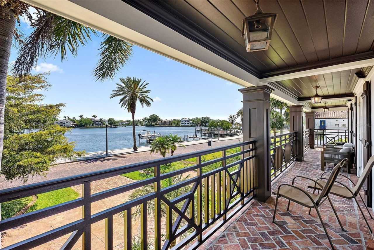 2320 Coffee Pot Boulevard Ne, Saint Petersburg, FL 33704 Photo