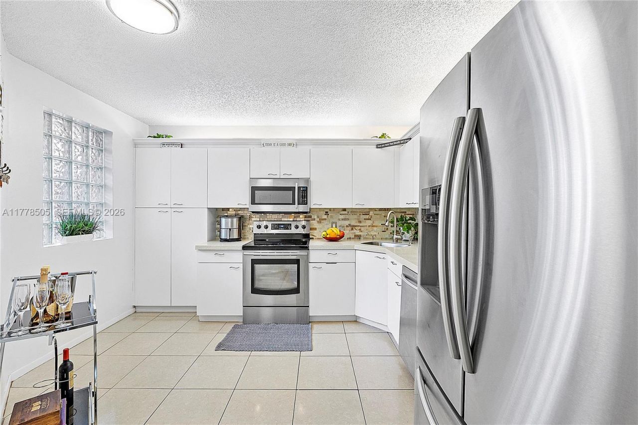 4101 E Coral Tree Cir, Unit 313, Coconut Creek, FL 33073 Photo