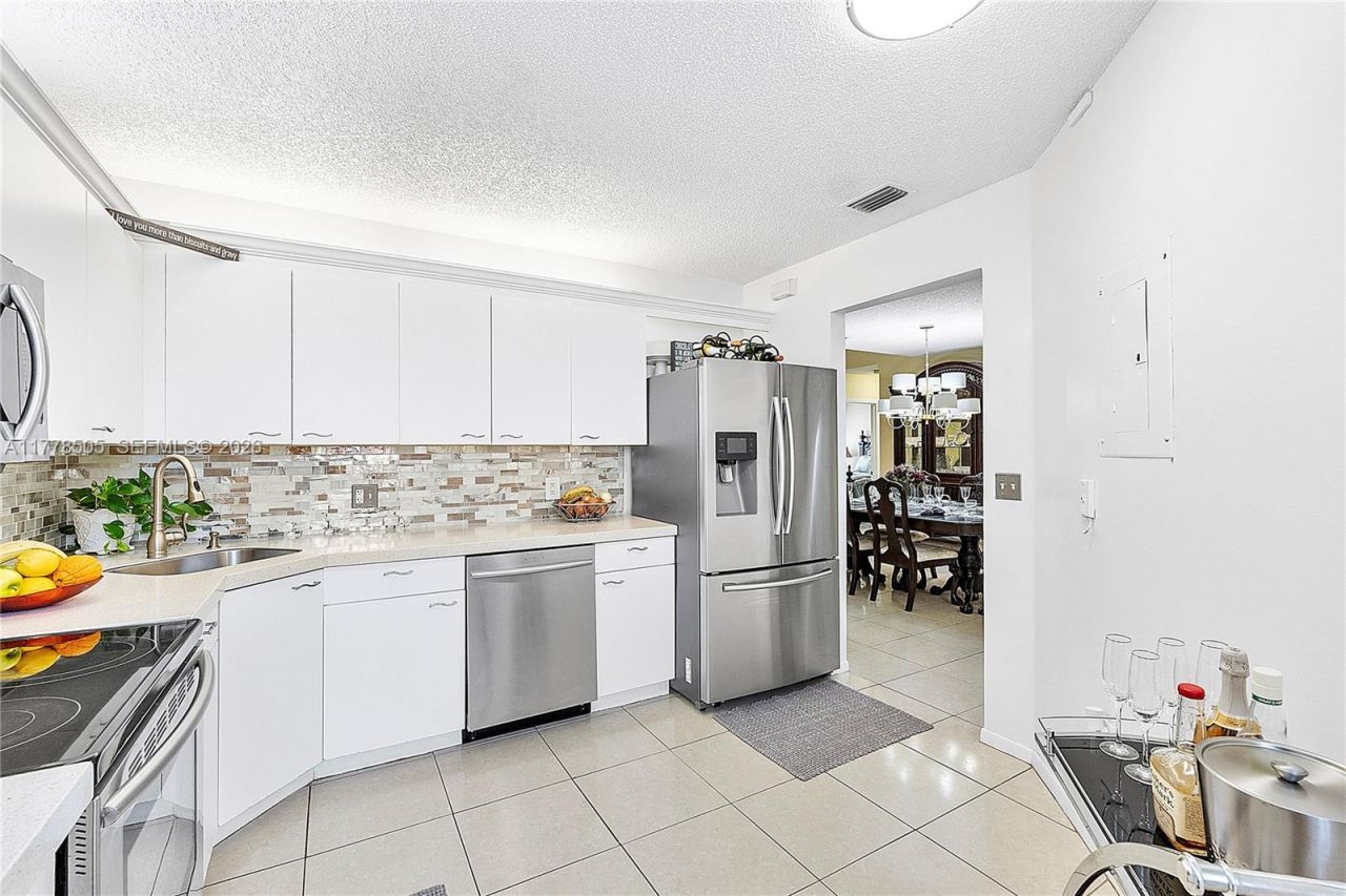 4101 E Coral Tree Cir, Unit 313, Coconut Creek, FL 33073 Photo