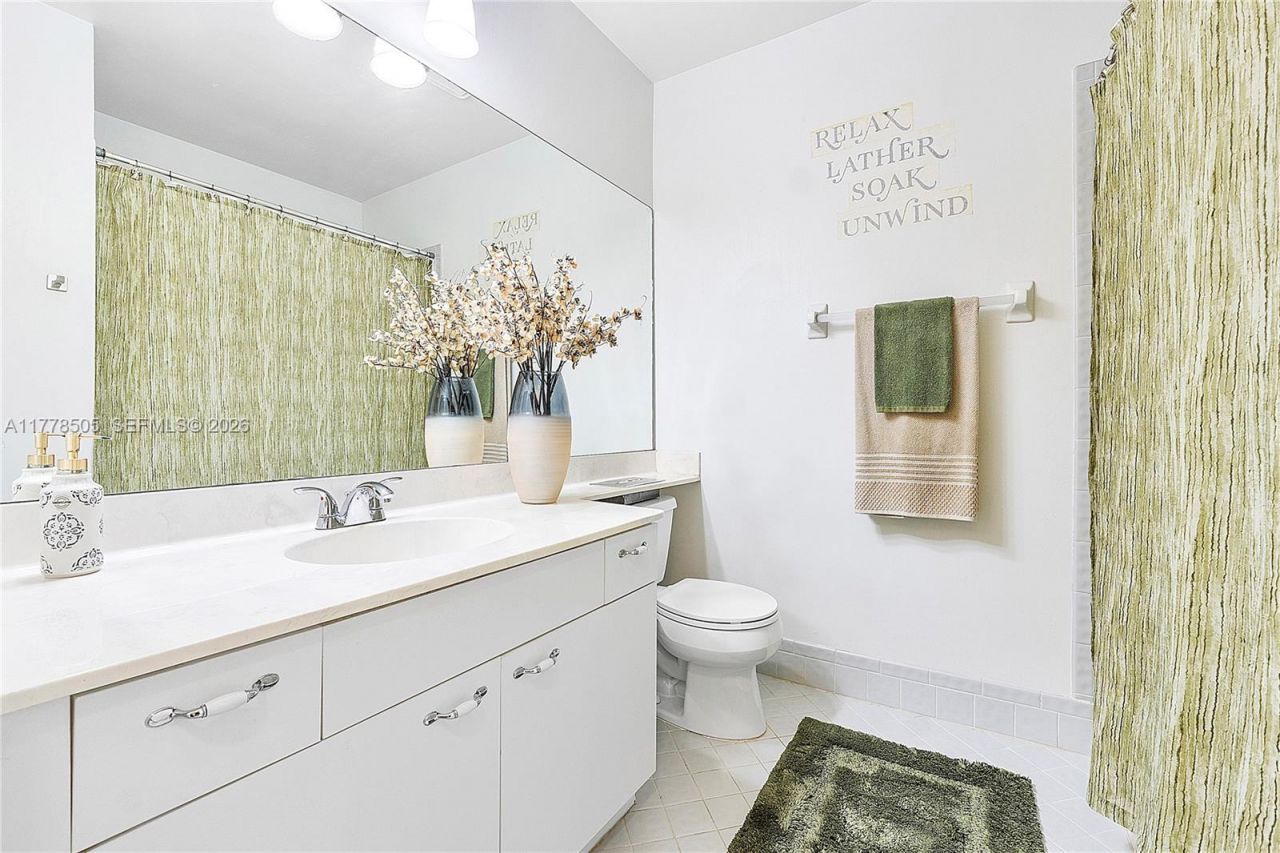 4101 E Coral Tree Cir, Unit 313, Coconut Creek, FL 33073 Photo