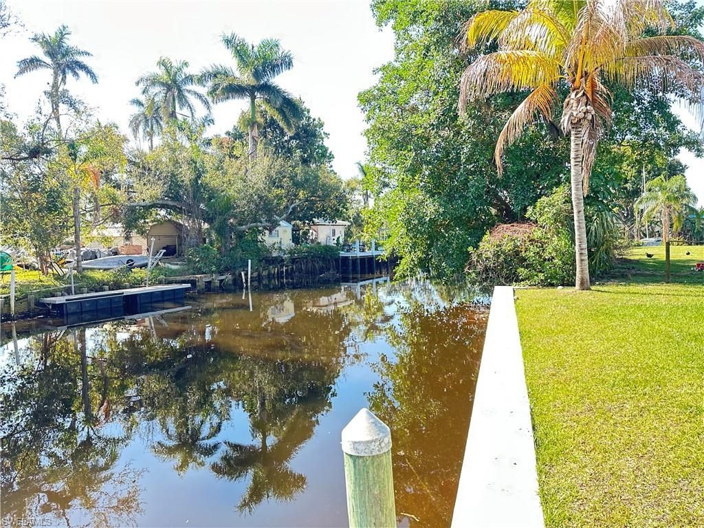 25 Estate Dr, North Fort Myers, FL 33917 Photo