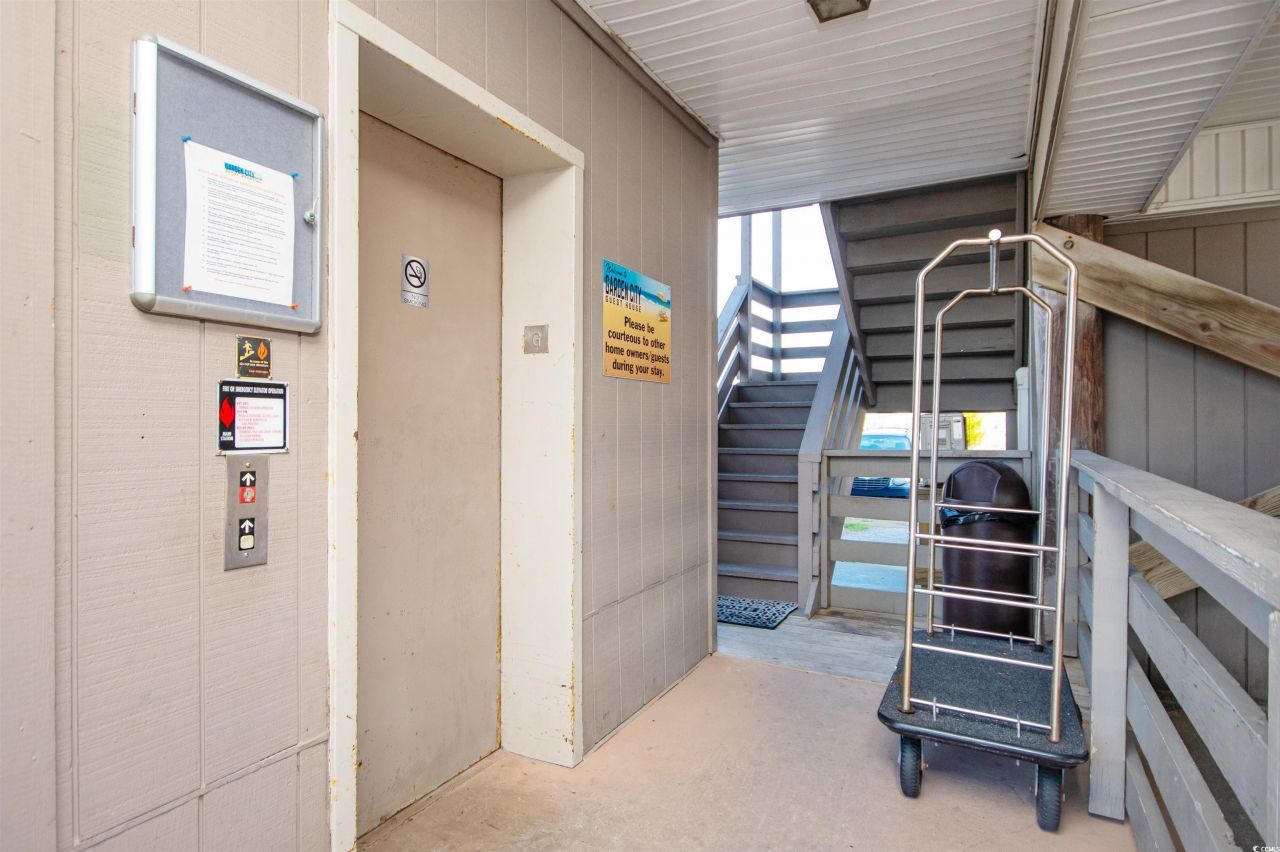 120 N Dogwood Dr. N Photo 4