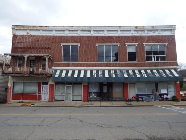 39 E Main Street, Crooksville, OH 43731