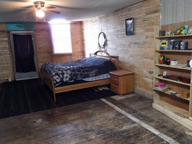 39 E Main Street, Crooksville, OH 43731 Photo 5