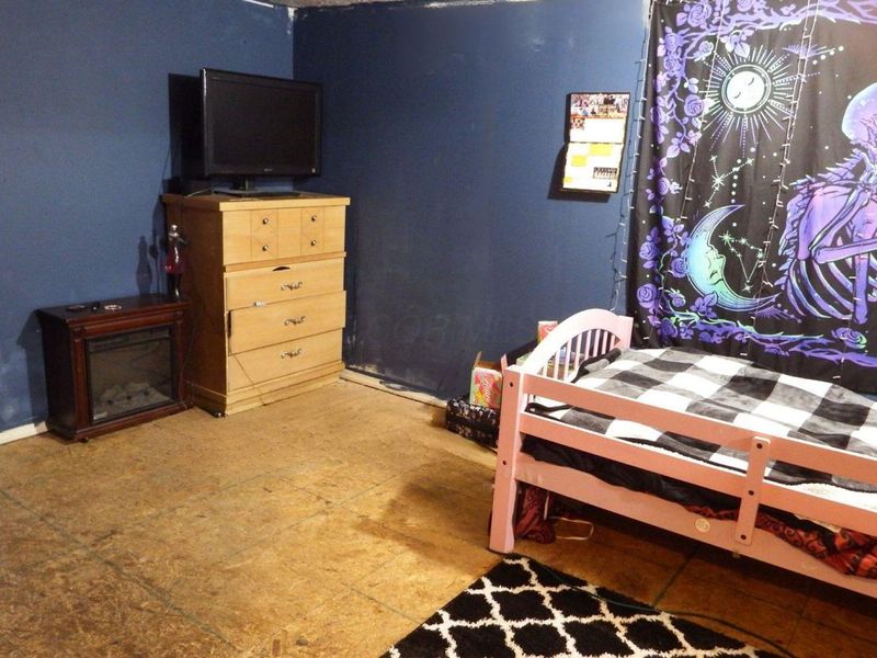 39 E Main Street, Crooksville, OH 43731 Photo 8