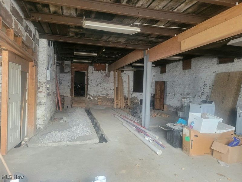 1605 Broadway, Lorain, OH 44052 Photo 5
