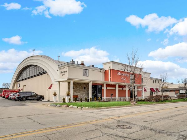 500 Anthony Trail, Northbrook, IL 60062