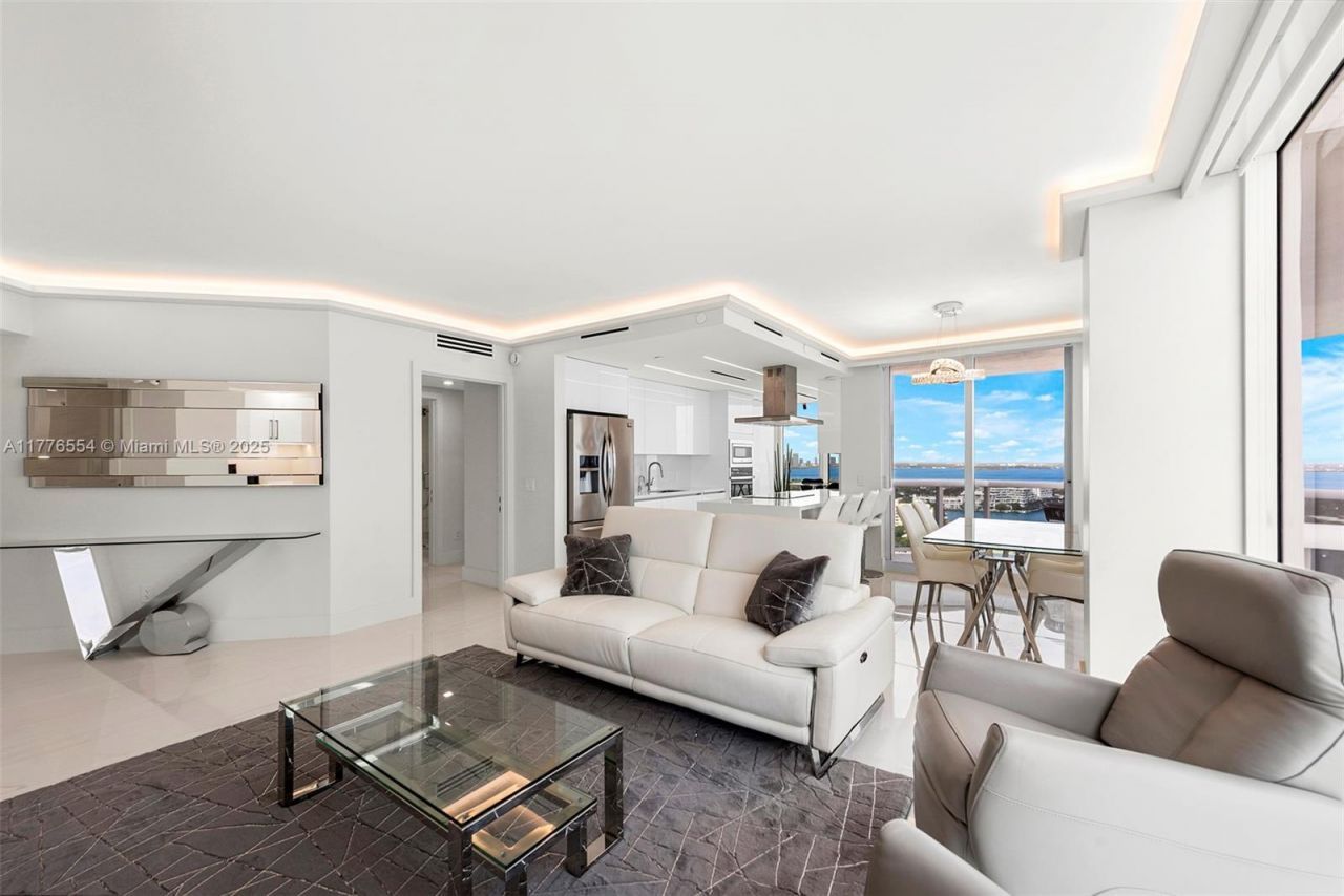 4775 Collins Ave, Unit 2607, Miami Beach, FL 33140 Photo