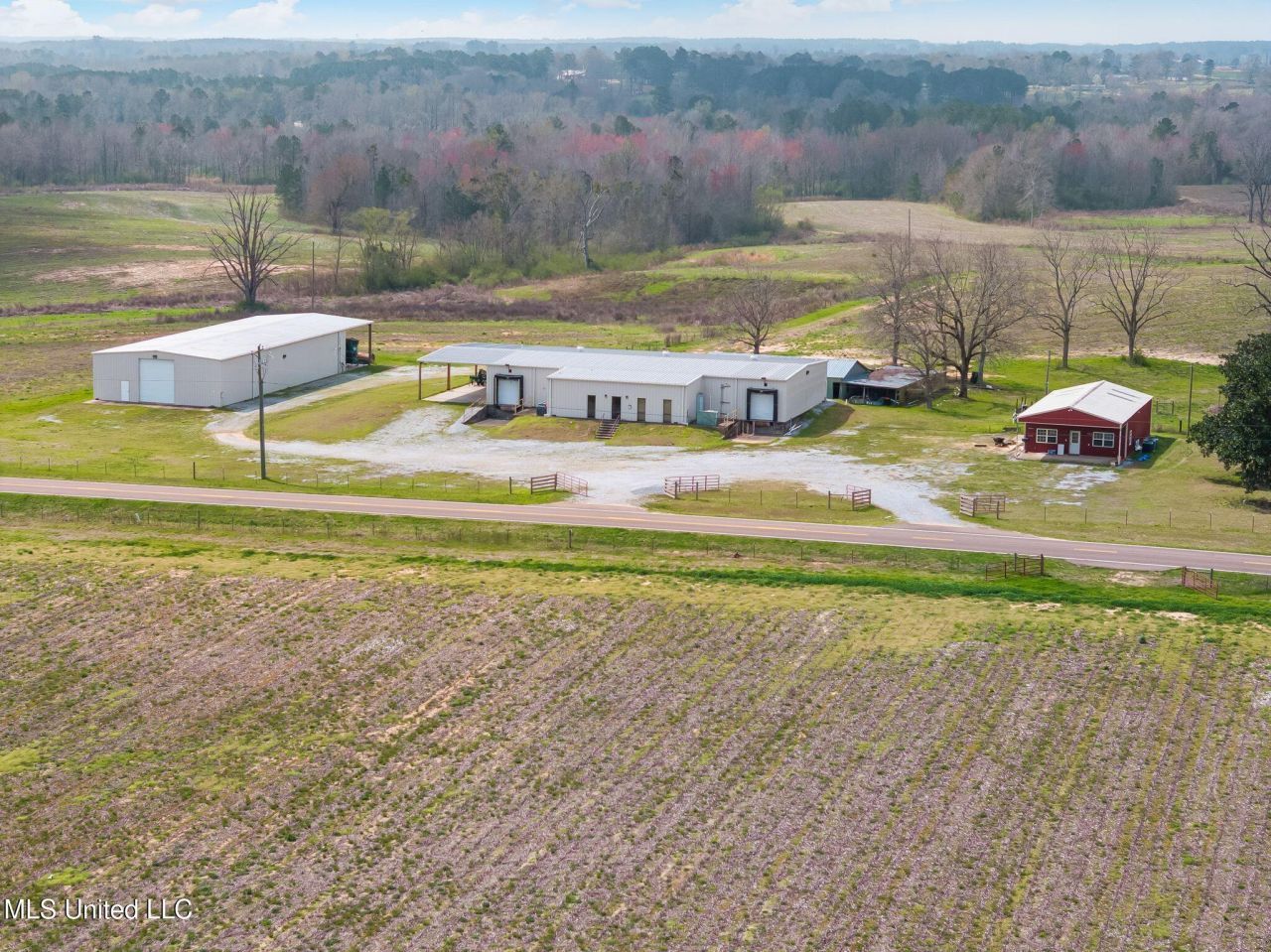 300 Acres +/- Hwy 532, Mount Olive, MS 39119 Main Photo