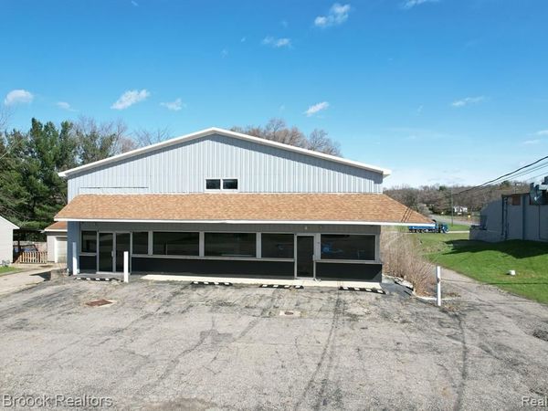 110 CREEKVIEW Drive, Bedford Twp, MI 49037