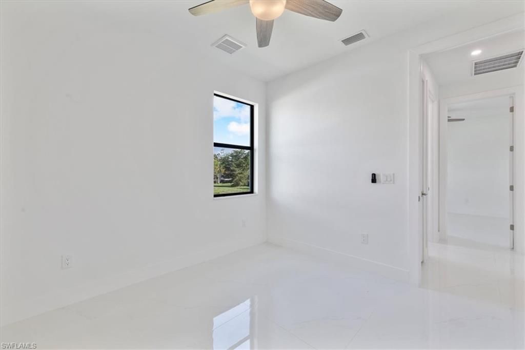 2500 NW 7th St, Cape Coral, FL 33993 Photo