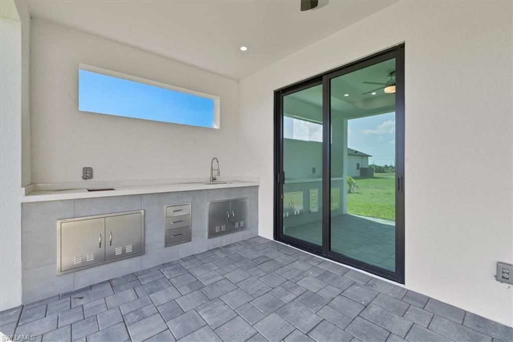 2500 NW 7th St, Cape Coral, FL 33993 Photo