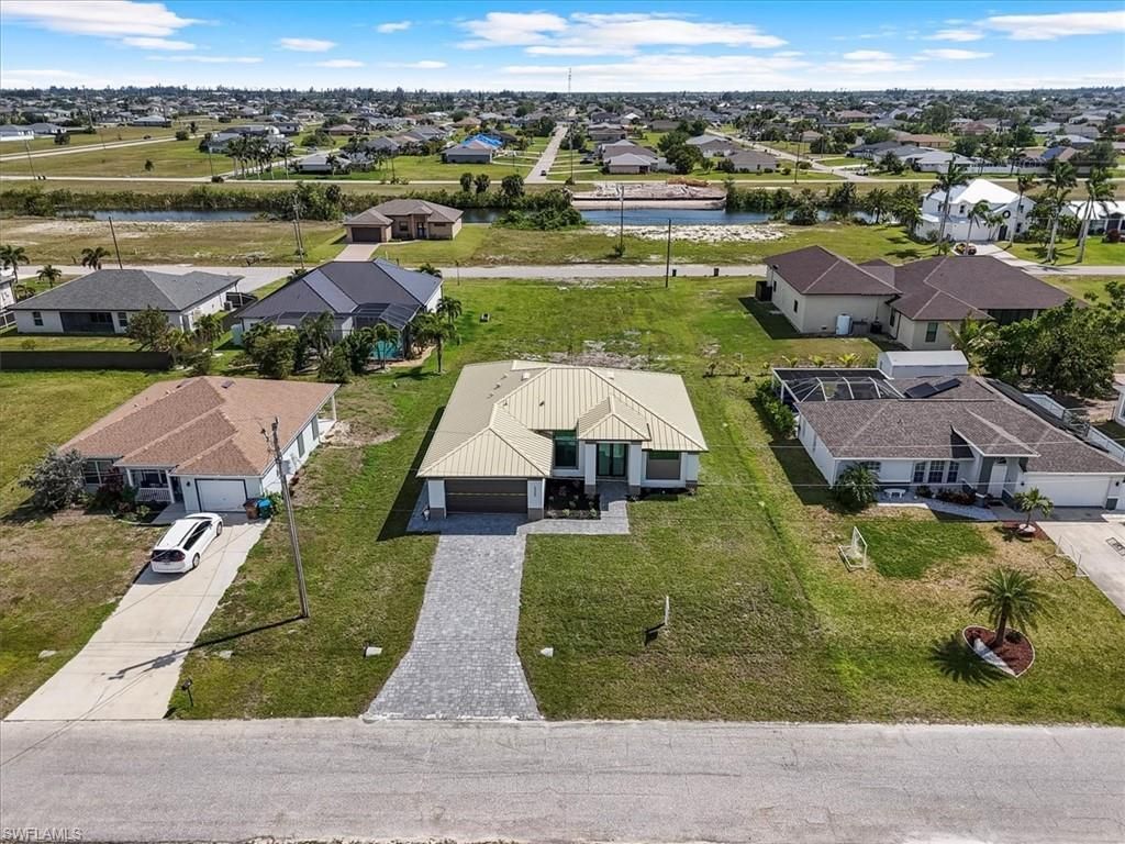 2500 NW 7th St, Cape Coral, FL 33993 Photo