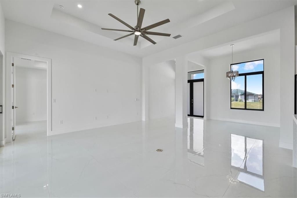 2500 NW 7th St, Cape Coral, FL 33993 Photo