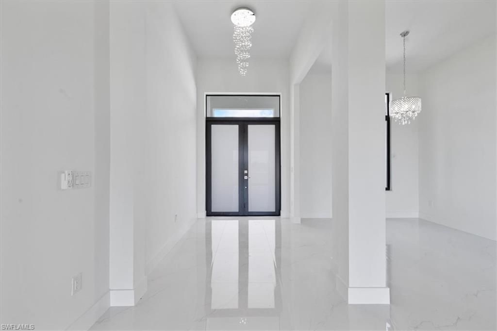 2500 NW 7th St, Cape Coral, FL 33993 Photo