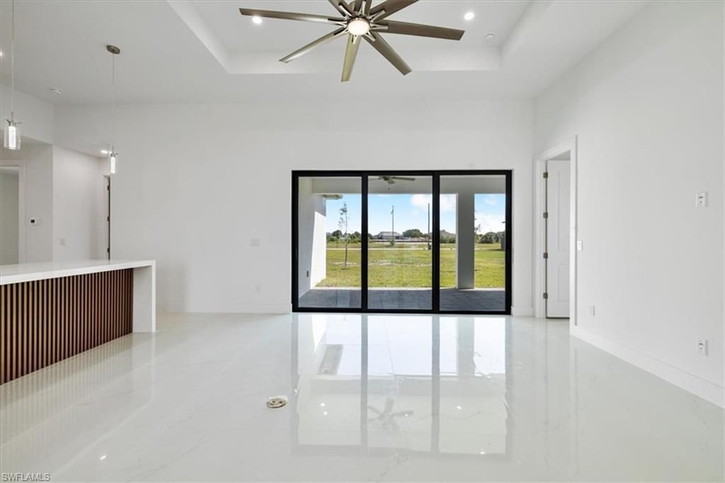 2500 NW 7th St, Cape Coral, FL 33993 Photo