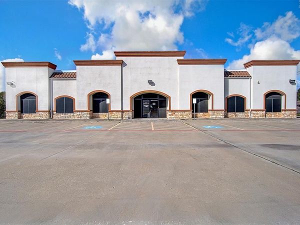 720 W Nathan Lowe Road, Arlington, TX 76017