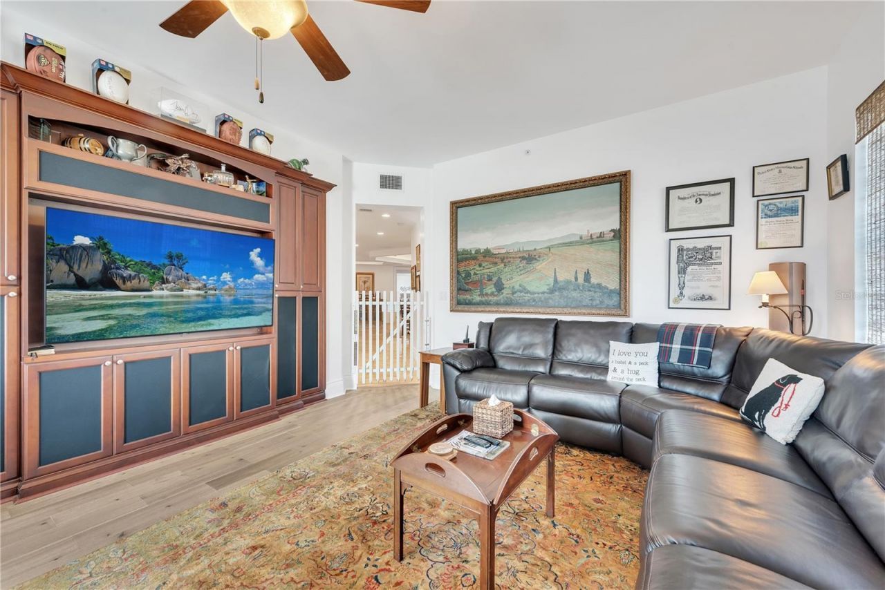 16300 Gulf Boulevard, Unit 300B, Redington Beach, FL 33708 Photo