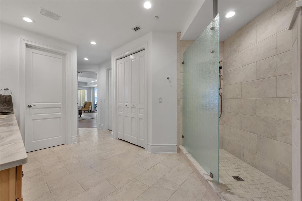 16300 Gulf Boulevard, Unit 300B, Redington Beach, FL 33708 Photo