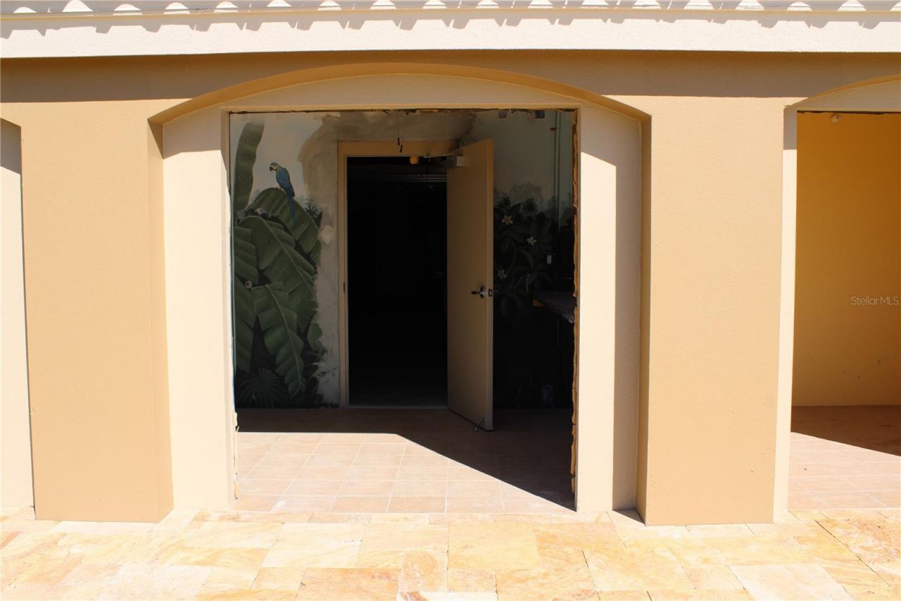 16300 Gulf Boulevard, Unit 300B, Redington Beach, FL 33708 Photo