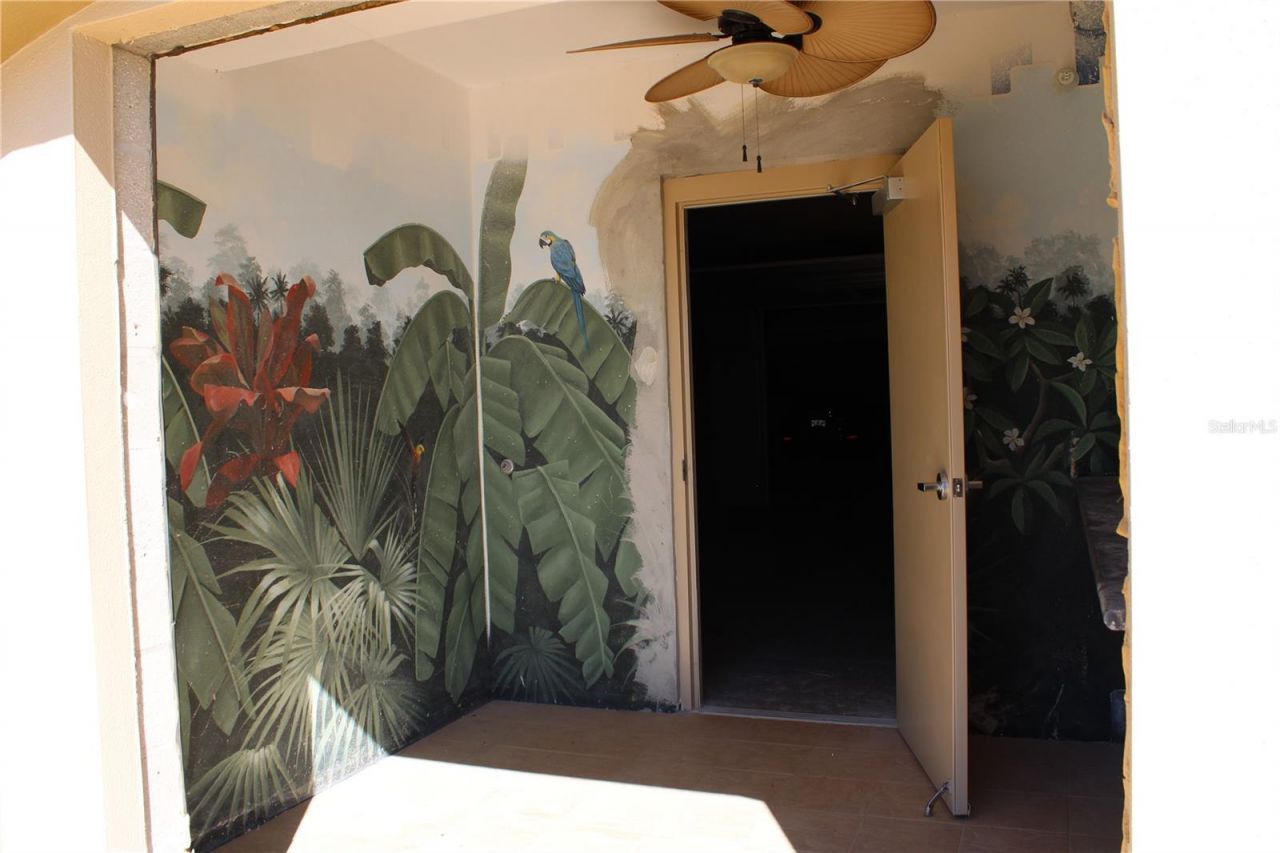 16300 Gulf Boulevard, Unit 300B, Redington Beach, FL 33708 Photo