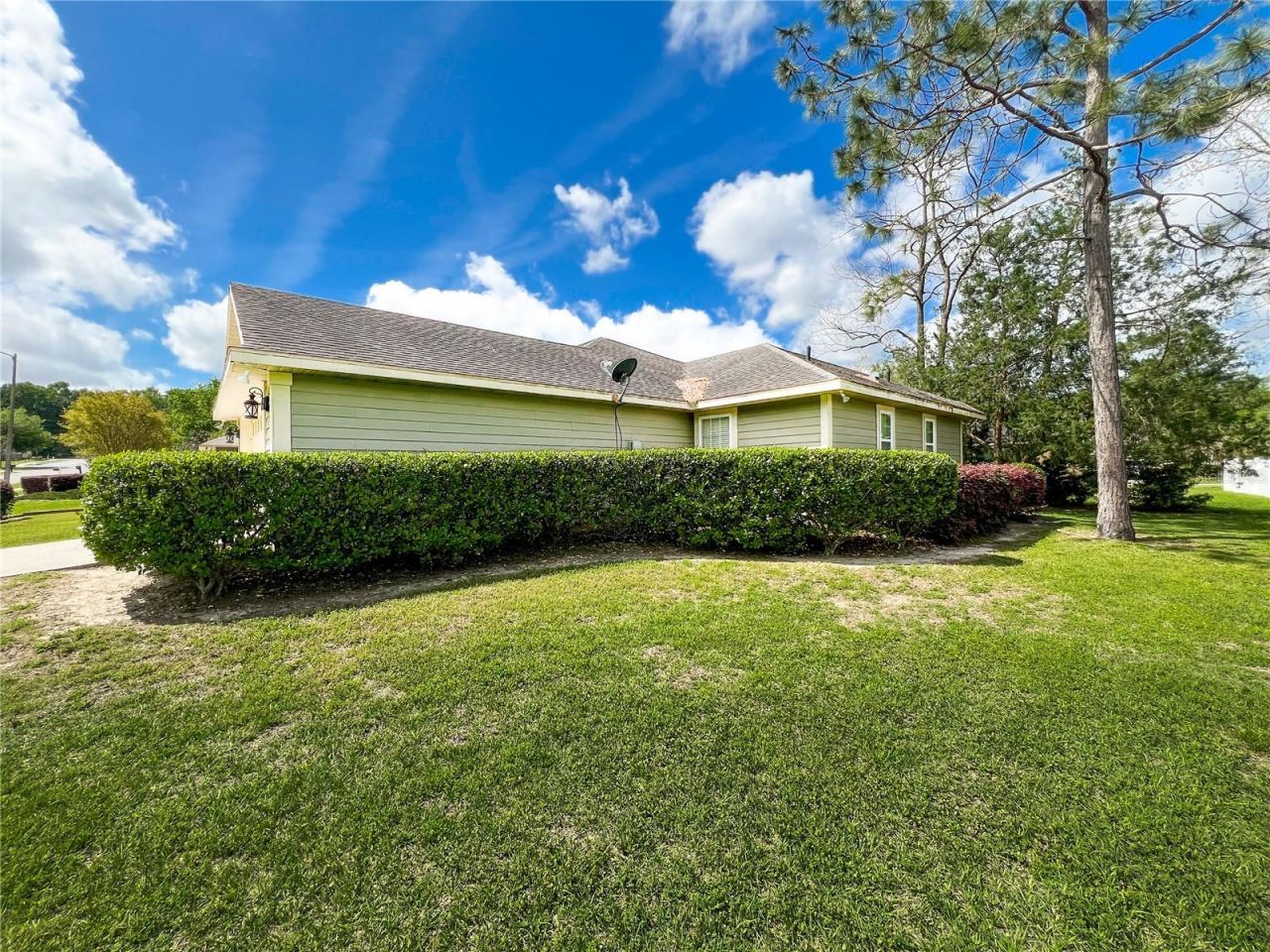 19176 NW 228th Street, High Springs, FL 32643 Photo
