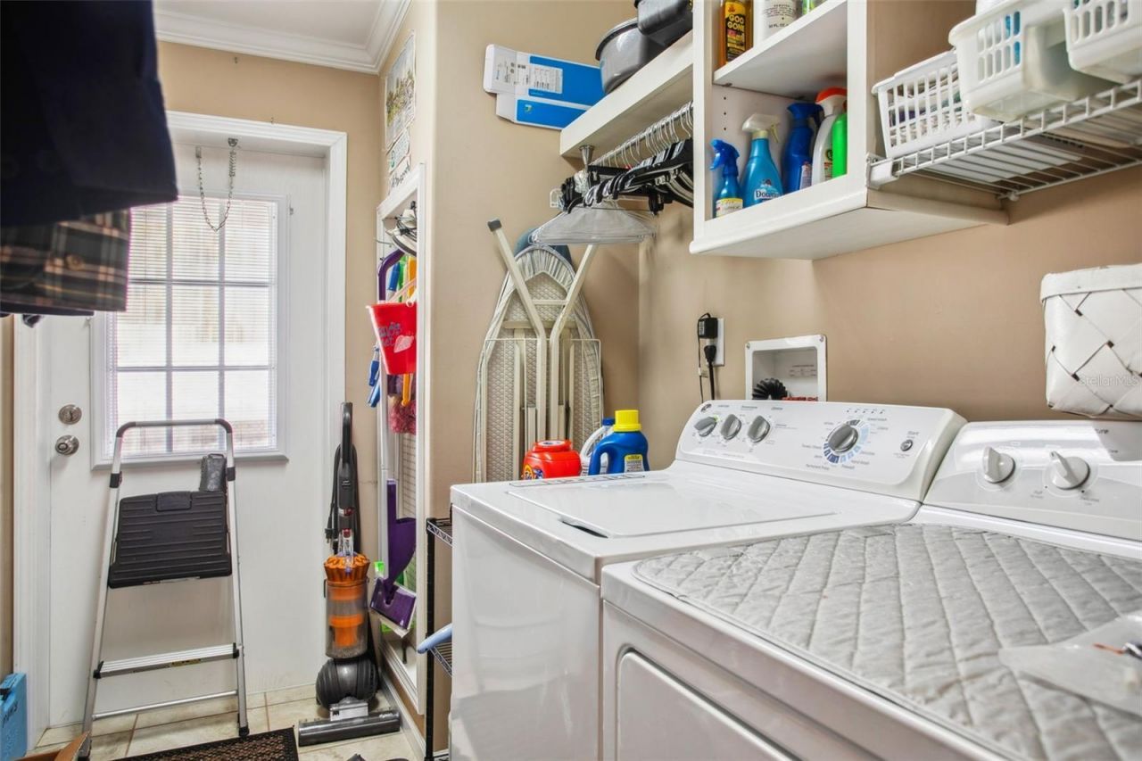 4851 W Gandy Boulevard, Unit B09L23, Tampa, FL 33611 Photo