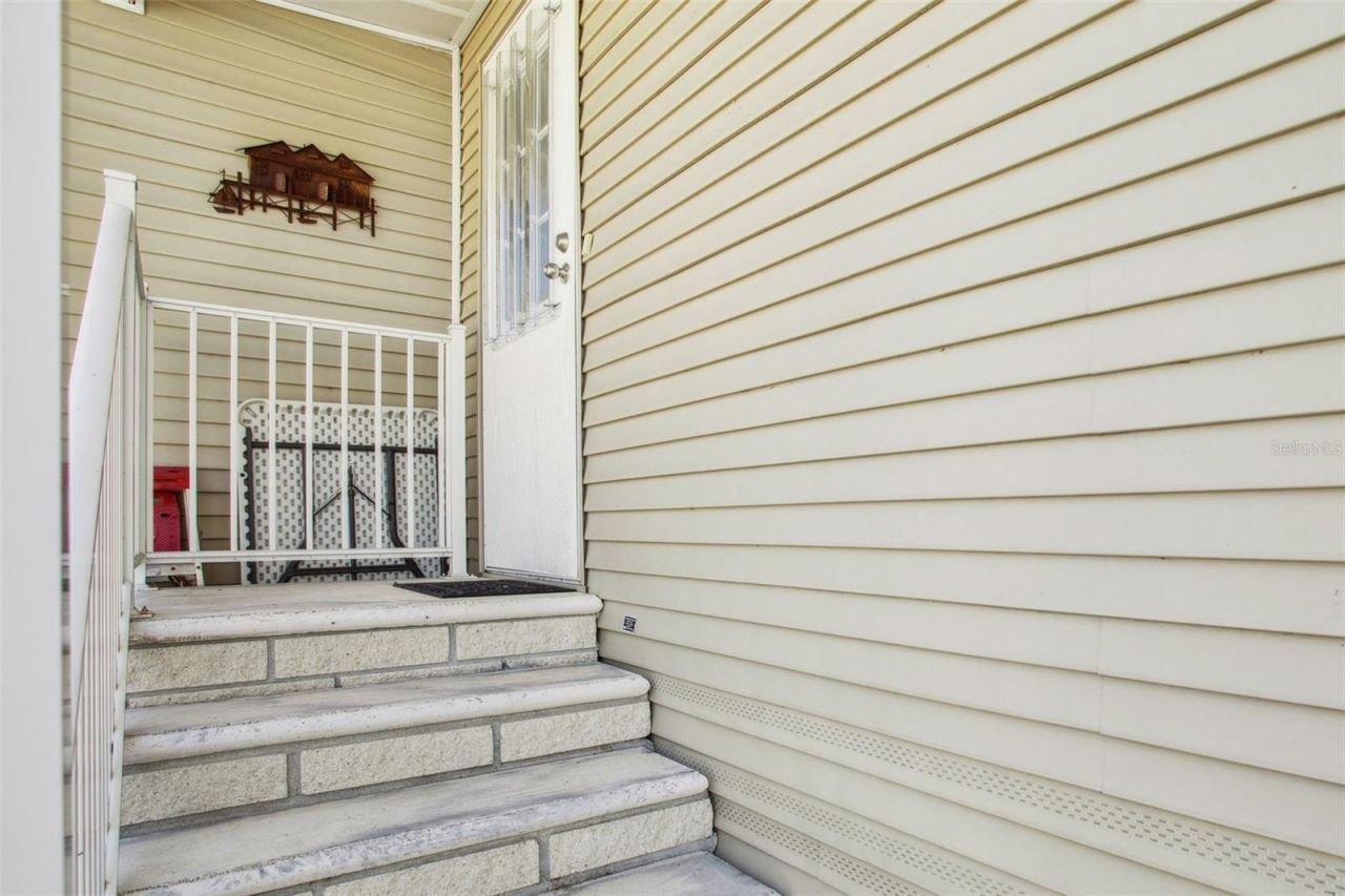 4851 W Gandy Boulevard, Unit B09L23, Tampa, FL 33611 Photo