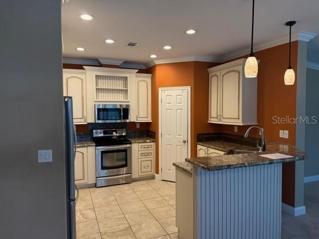 4851 W Gandy Boulevard, Unit B09L23, Tampa, FL 33611 Photo