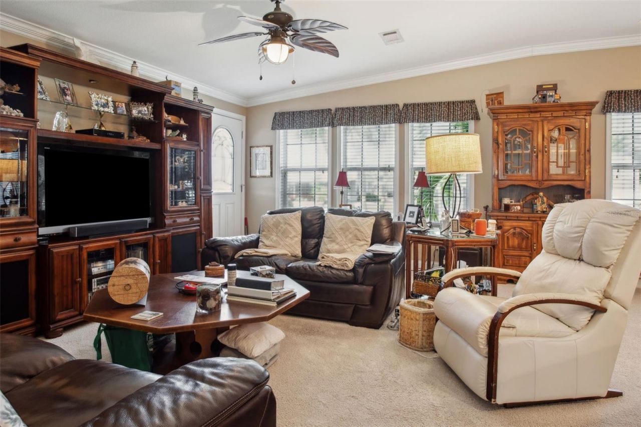 4851 W Gandy Boulevard, Unit B09L23, Tampa, FL 33611 Photo