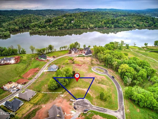 112 Silver Fox Way, Loudon, TN 37774