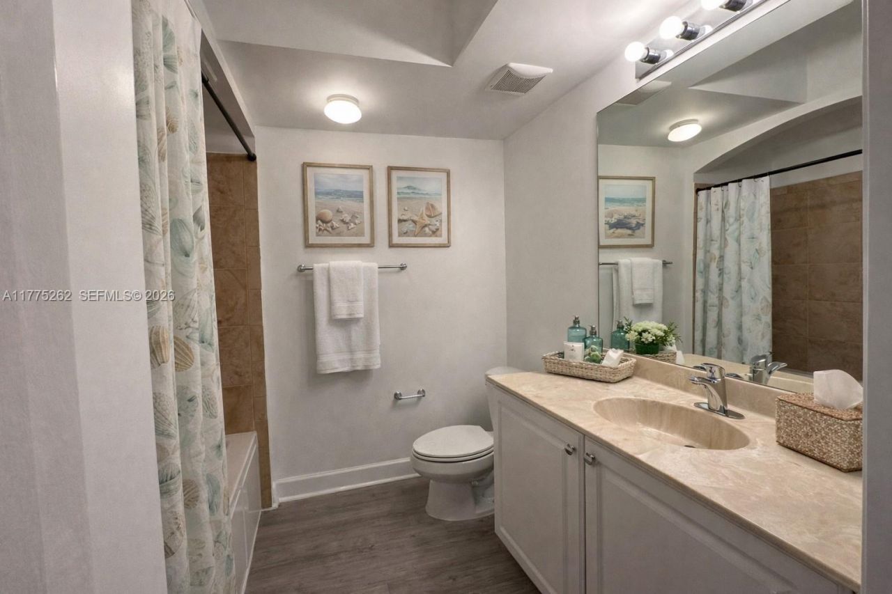 1660 Renaissance Commons Blvd, Unit 2424, Boynton Beach, FL 33426 Photo