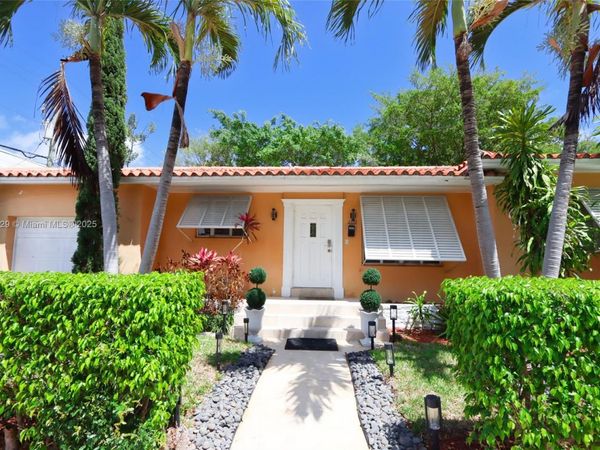 2715 Galiano St, Coral Gables, FL 33134