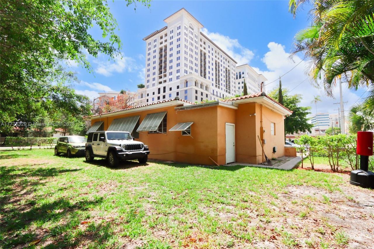 2715 Galiano St, Coral Gables, FL 33134 Photo