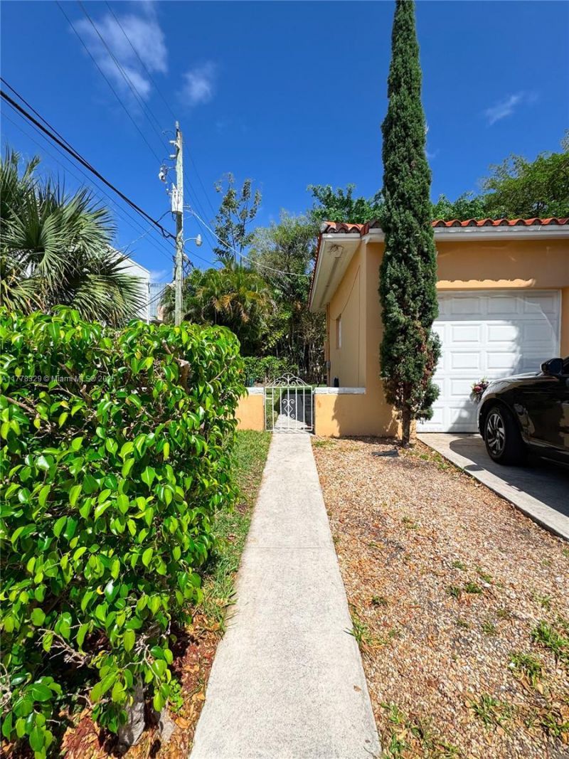 2715 Galiano St, Coral Gables, FL 33134 Photo