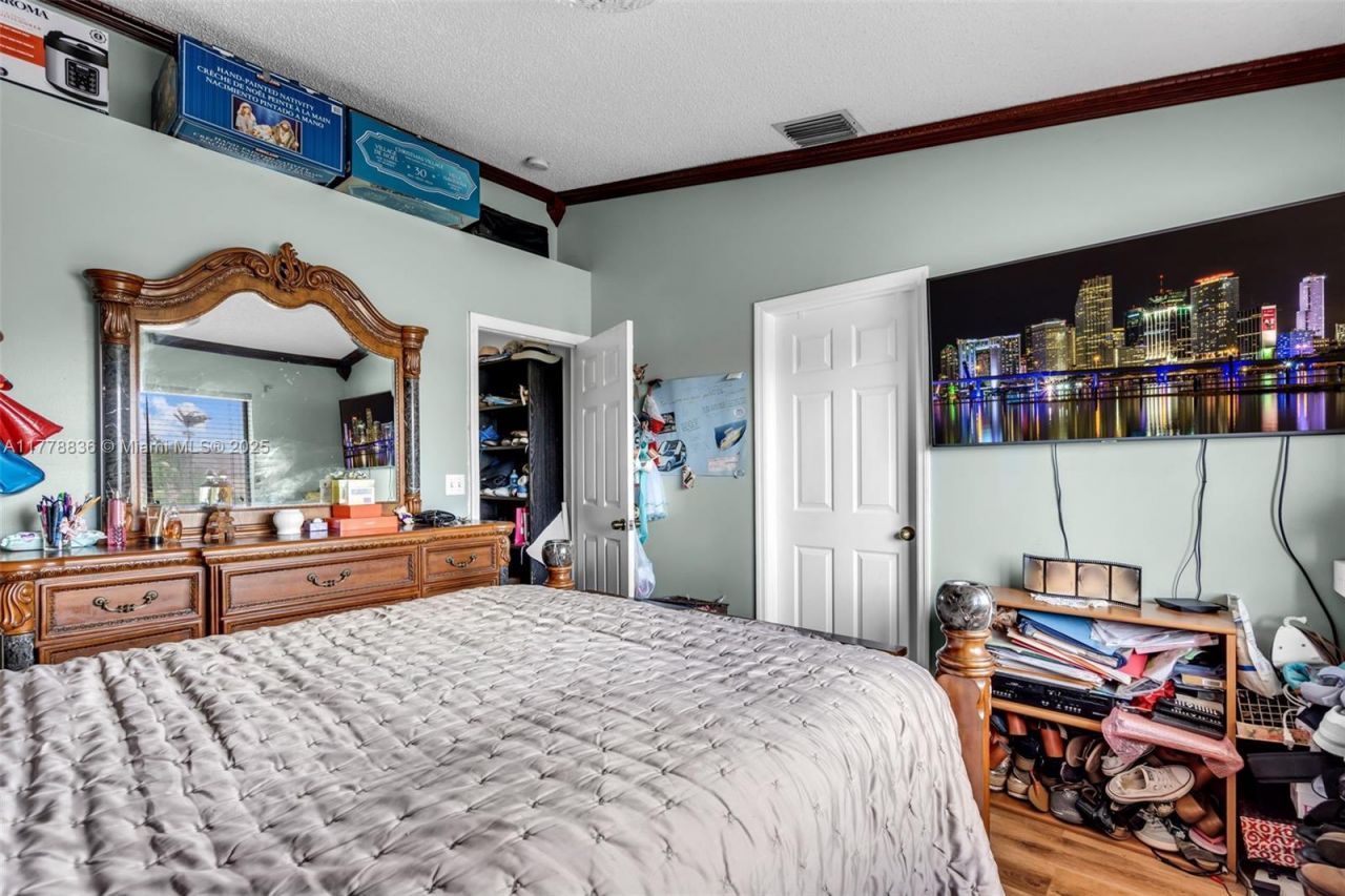 20857 NW 4th St, Unit 20869, Pembroke Pines, FL 33029 Photo