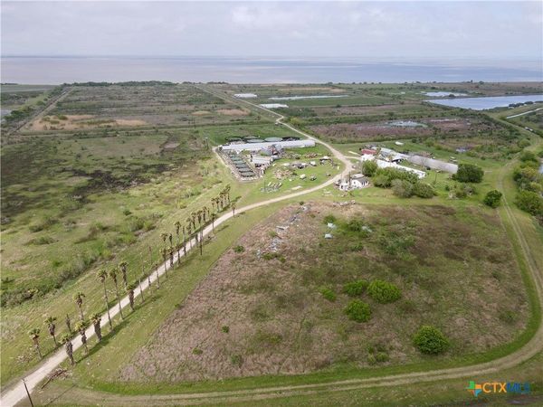 293 FM-2040, Tivoli, TX 77990