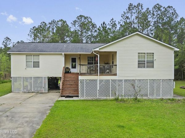 15075 Ponotoc Drive, Kiln, MS 39556