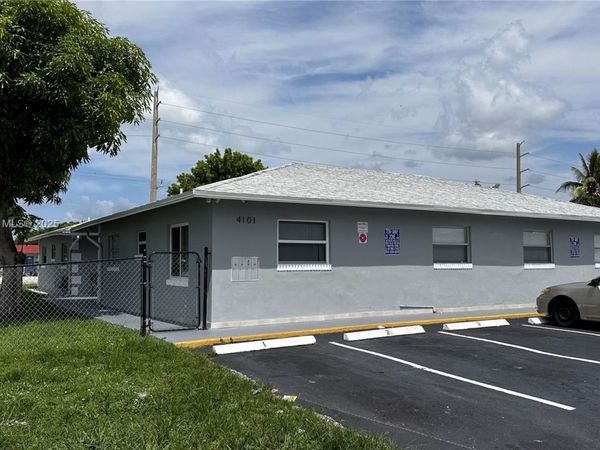 4101 NW 30th Ter, Lauderdale Lakes, FL 33309