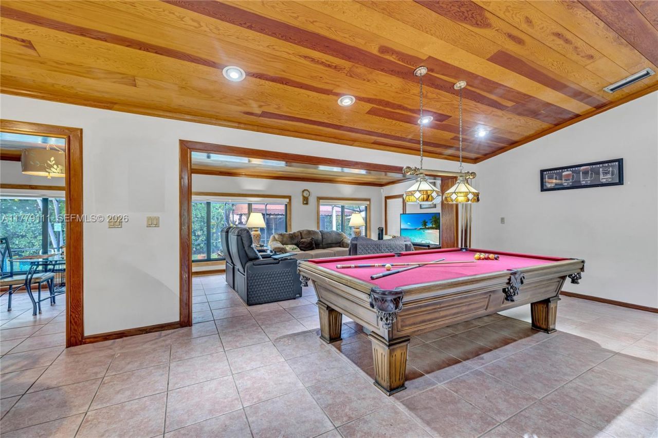 7801 SW 170th St, Palmetto Bay, FL 33157 Photo