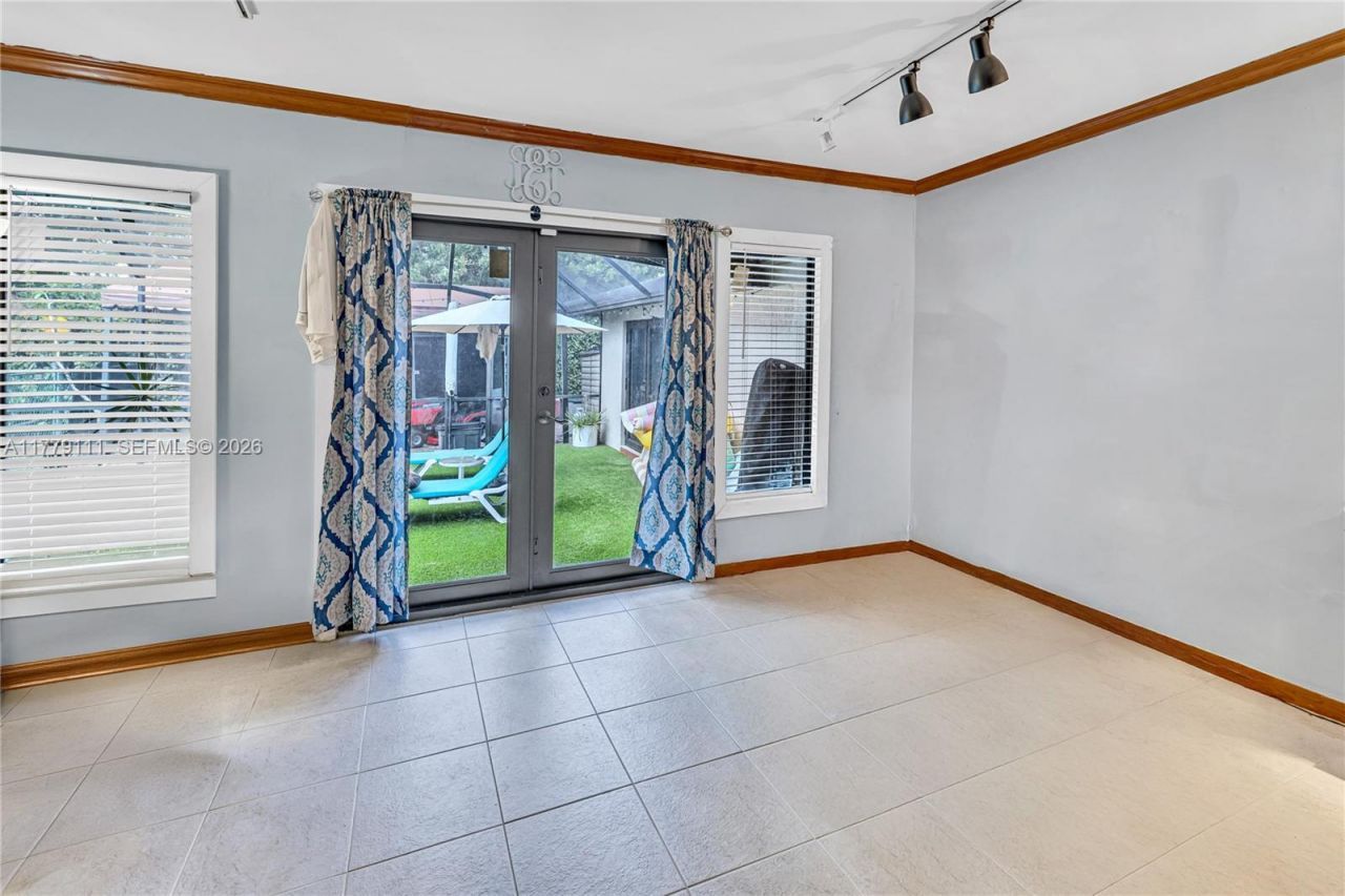 7801 SW 170th St, Palmetto Bay, FL 33157 Photo