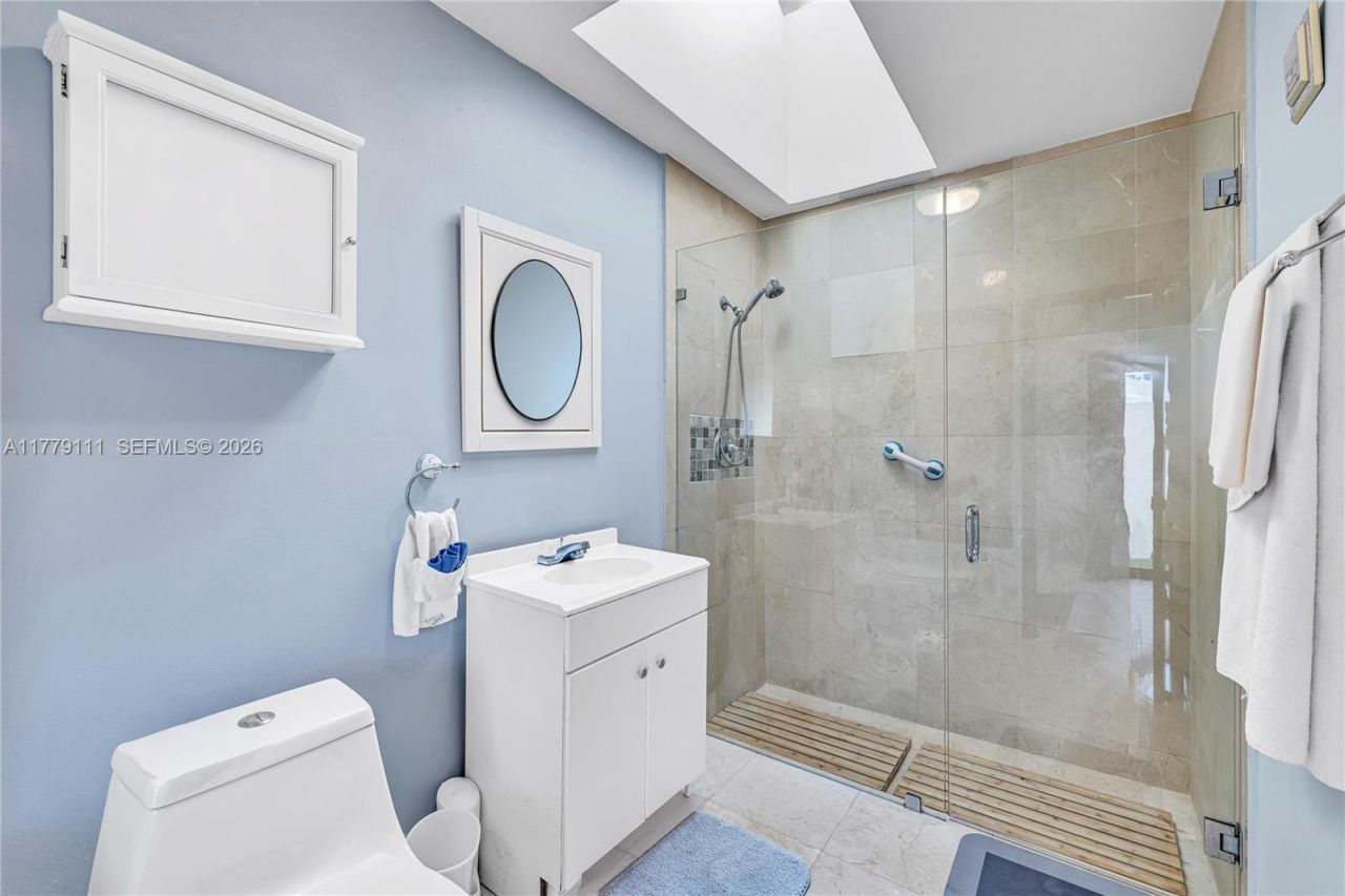 7801 SW 170th St, Palmetto Bay, FL 33157 Photo