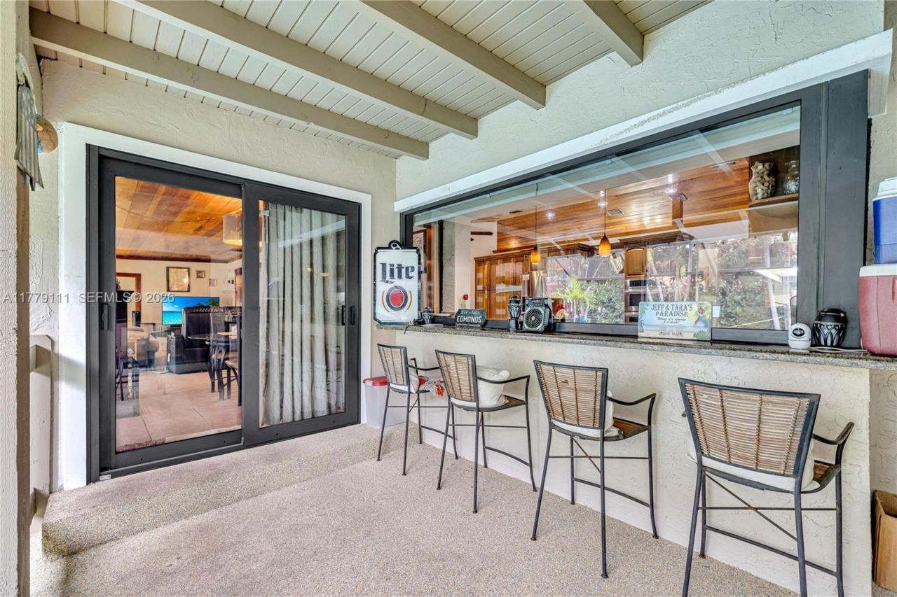 7801 SW 170th St, Palmetto Bay, FL 33157 Photo